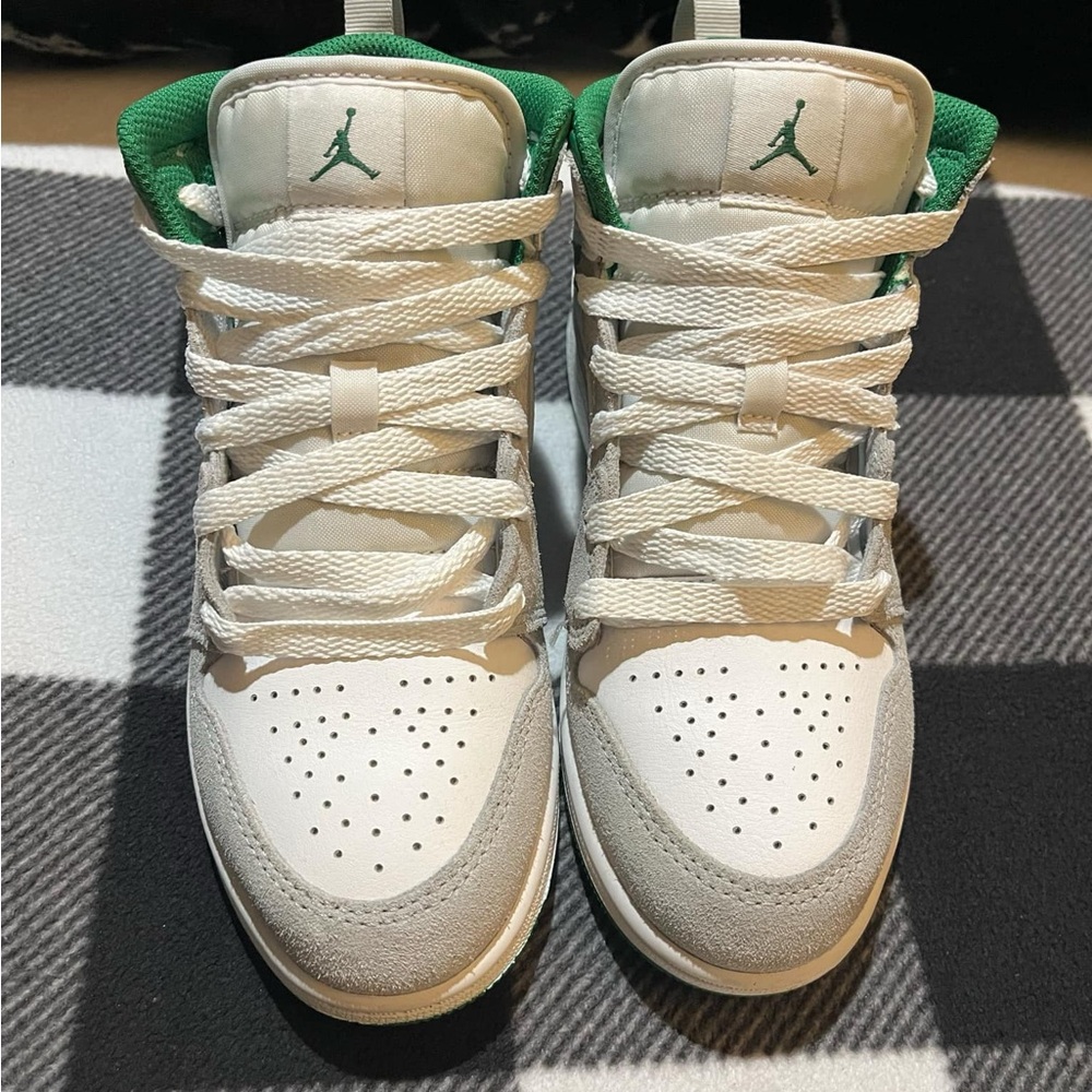 White and green